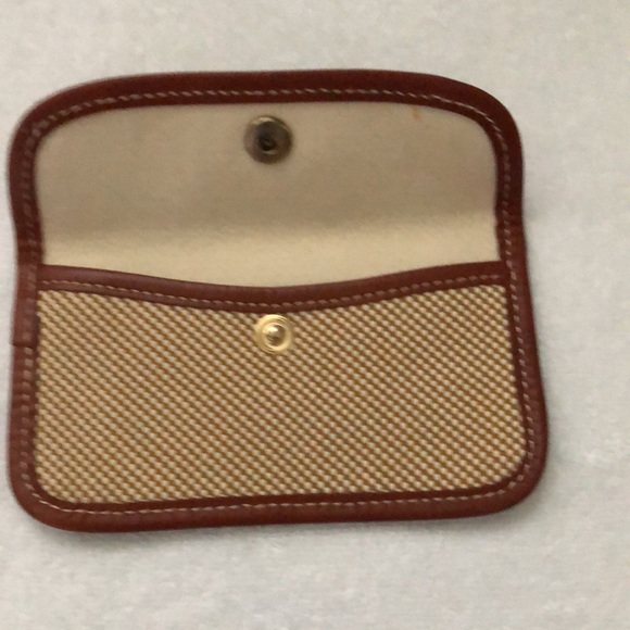 Dooney & Bourke pouch - Picture 2 of 5